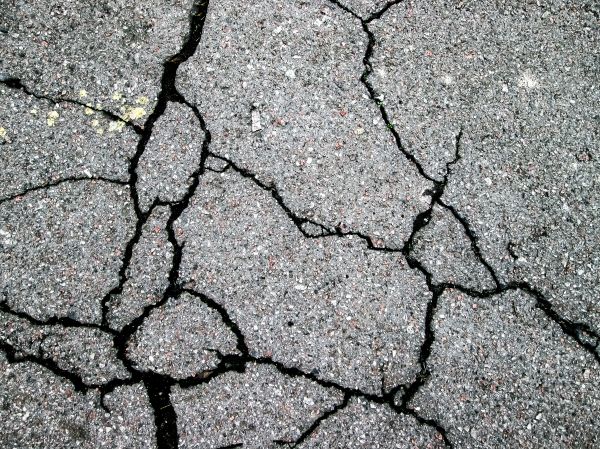 Driveway Crack Filling in Woodinville