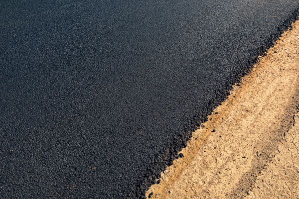 Cost of Hot Tar Driveway Sealing in Woodinville