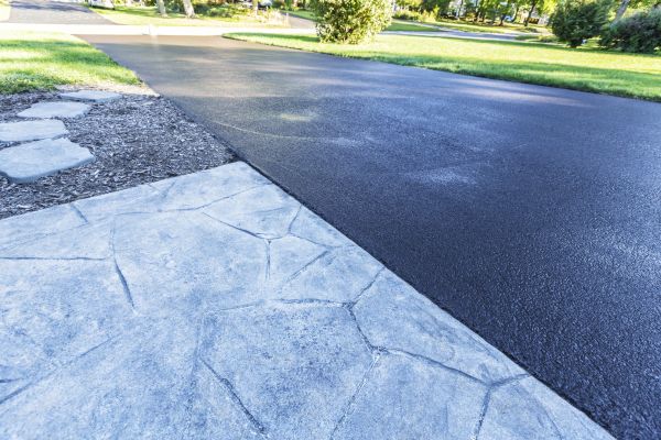 Cost of Residential Driveway Sealing in Woodinville