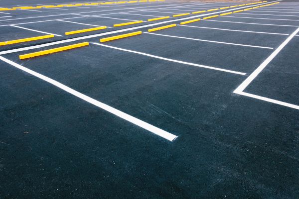 Asphalt Parking Lot Sealing in Woodinville