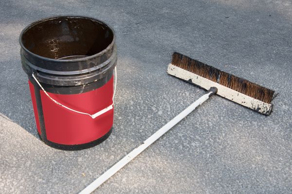 Cost of Asphalt Recoating in Woodinville